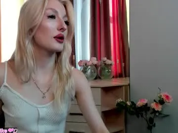 sarrah_blush on Chaturbate 