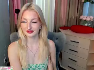 sarrah_blush on Chaturbate 