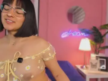 soysaraa_ on Chaturbate 
