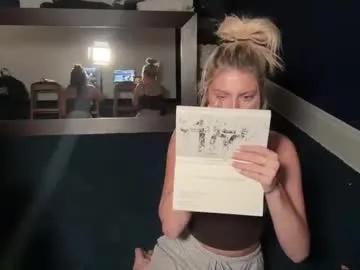 summerclarke2 on Chaturbate 