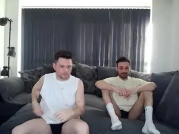 twotwinkhusbands on Chaturbate 