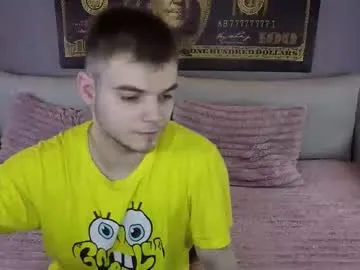 vikki_and_george on Chaturbate 