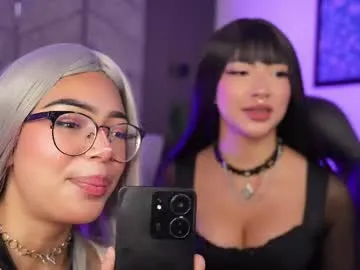 viollettebylyly — GOAL: Spank ass x20 [65 tokens remaining] Welcome to my room #lesbian #saliva #deepthroat #fuckmachine #18