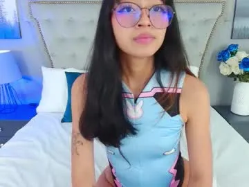 yommi_winx on Chaturbate 