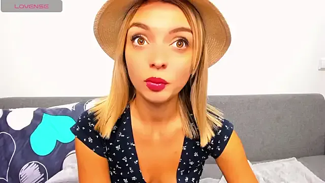 _ellen_meow_ — Freechat on StripChat