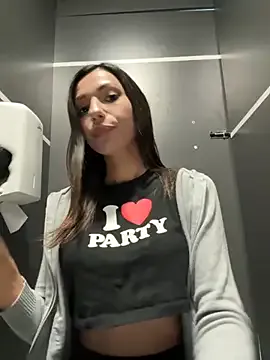 _MiaQueen_ — Join show! BIG DILDO RIDE BOYS RESTROOM