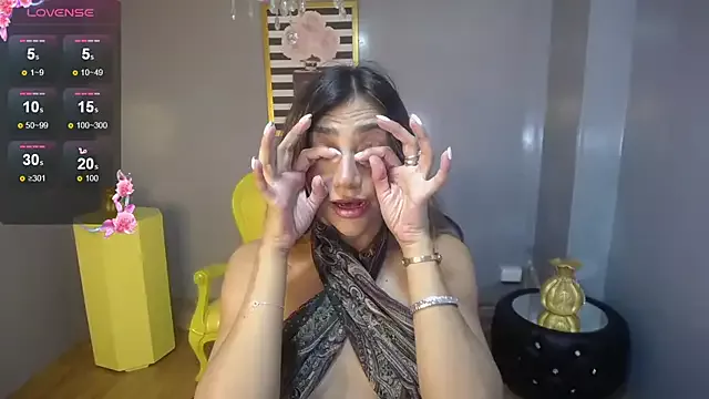 agatha_brooks_t on StripChat 