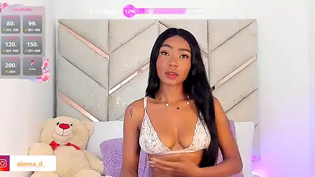 AlanaDoll on StripChat 