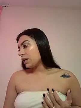 AmaiaSalvatore on StripChat 