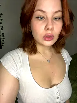 AmmyRich1 on StripChat 