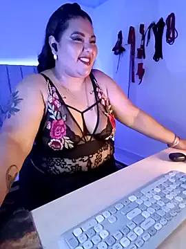 AndreaKinky — FUCK MACHIINNE IN MOUTH 1MIN