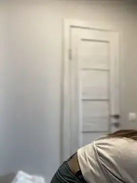 AngelinaTeller — Show pussy &finnger inside 