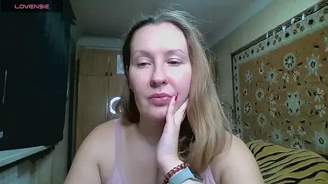 AnnaXLovers on StripChat 