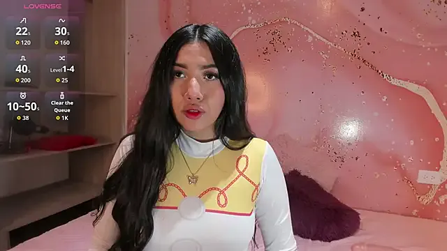 Annelov18 on StripChat 