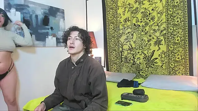 Aria_x_Orien on StripChat 