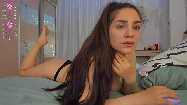 Ariana__ on StripChat 