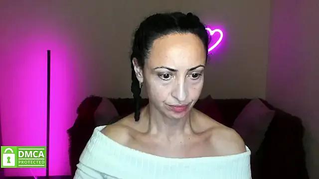 Arianasweety23 on StripChat 