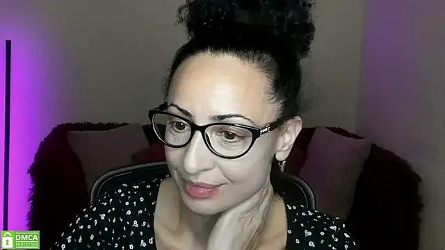 Arianasweety23 on StripChat 