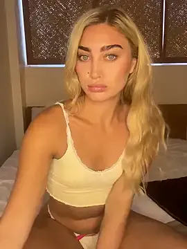 auriangel — Oil my ASS and Twerk