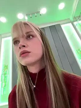 BellaSecrett on StripChat 