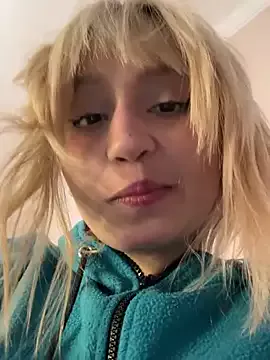bigbabykiki on StripChat 