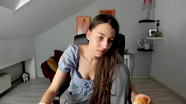 BonniePearson on StripChat 