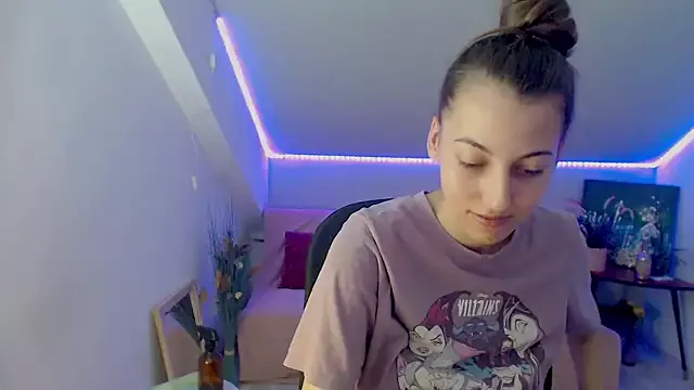 BonniePearson on StripChat 