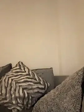 BootyQueenApril on StripChat