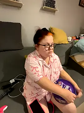 BrattyPrincess-x — I'm broke, help me 