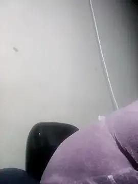 bustyboobs27 — Freechat on StripChat