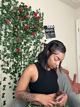 butterflybootyy on StripChat 