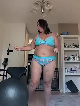 Canadian_BBW on StripChat 
