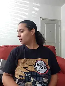 cinnaminnie on StripChat 