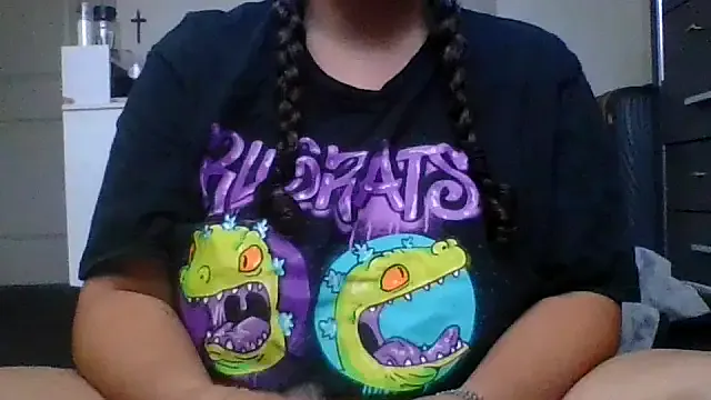 cinnaminnie on StripChat 