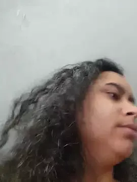 cinnaminnie on StripChat 