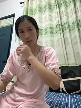 crhong666 — Group on StripChat