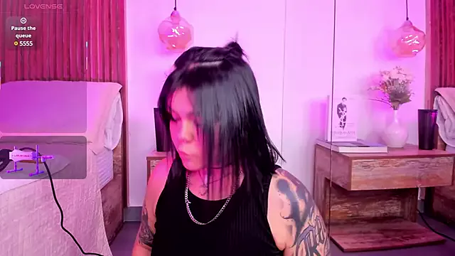 DakkotaBluee on StripChat 