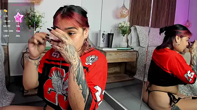 DakkotaBluee on StripChat 