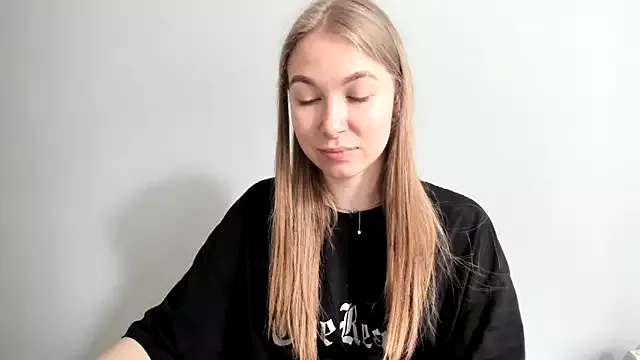 Dana_flowers on StripChat 