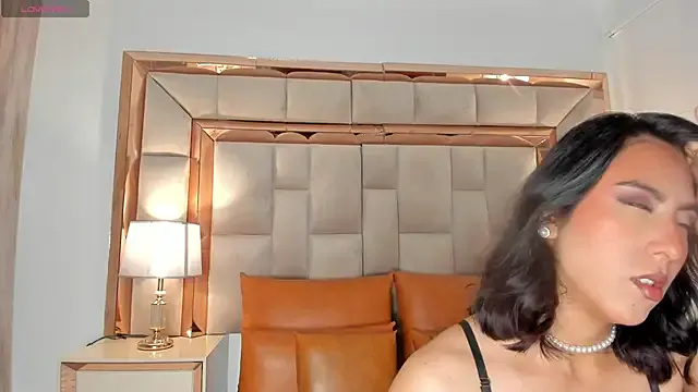 DaraBeckett on StripChat 