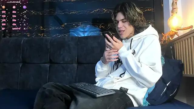 Diamond_twink — masturbacin rpida