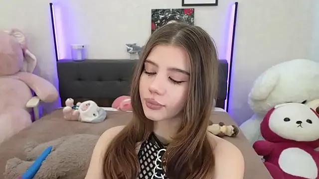 dolly_ll on StripChat 