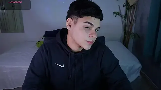 eithan_jonnes's avatar