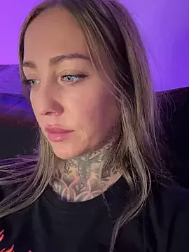 Elenascrib on StripChat