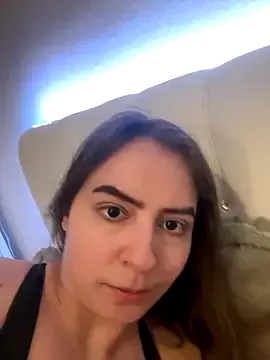 eleonoree — Close up fingering + 2 vids
