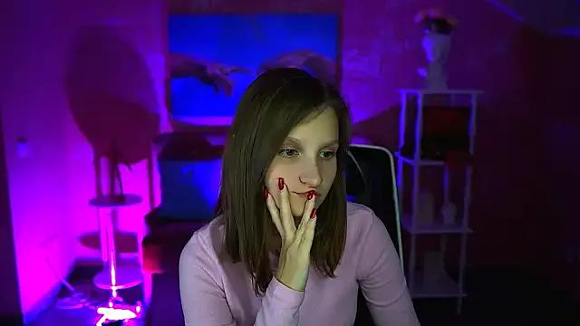 EllaHorton on StripChat 