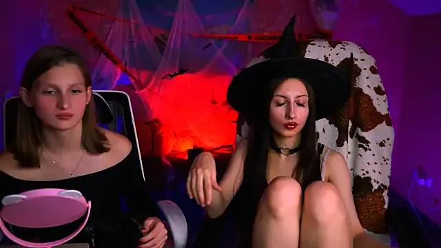 EllaHorton on StripChat 