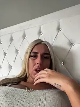 EllieMaeBaby — TEASE UNDERWEAR STRIP 