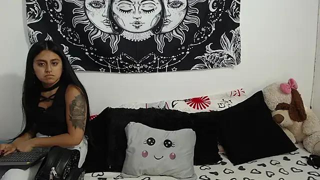 emily_n_abby — MASTURBATE NAKED