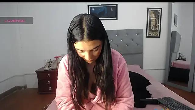 Esmeraldaa- on StripChat 